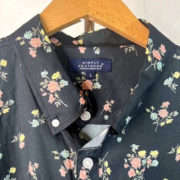 Simply Southern Floral Short Sleeve Button Up Mens Size Large - Picture 3 of 8